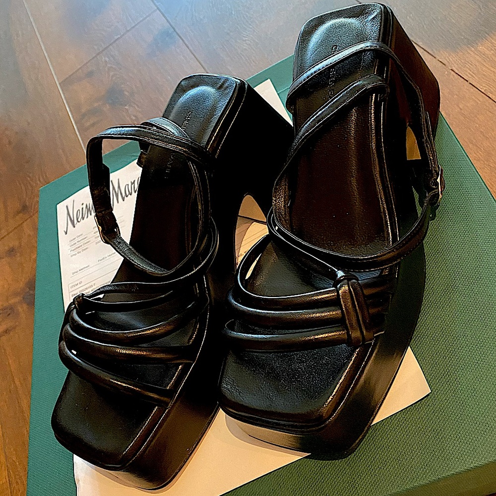 Toinet Leather Platform Sand. Brand: Chelsea Paris